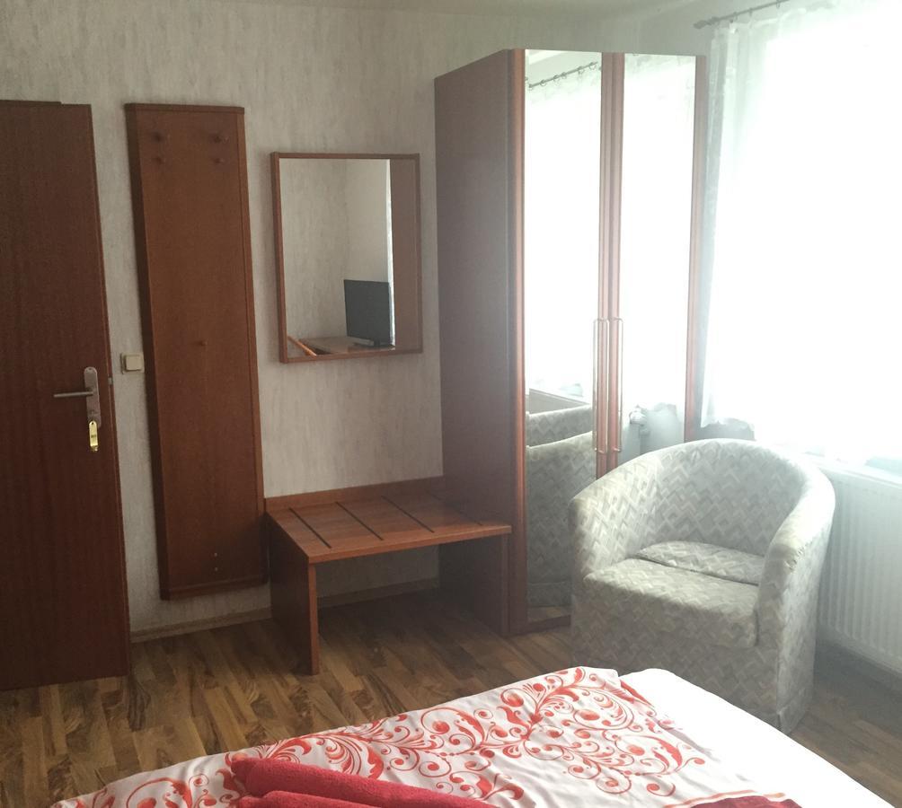 Hotel Restaurant Hohe Tanne Grossbreitenbach Екстериор снимка